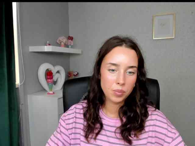 adeleLive webcam