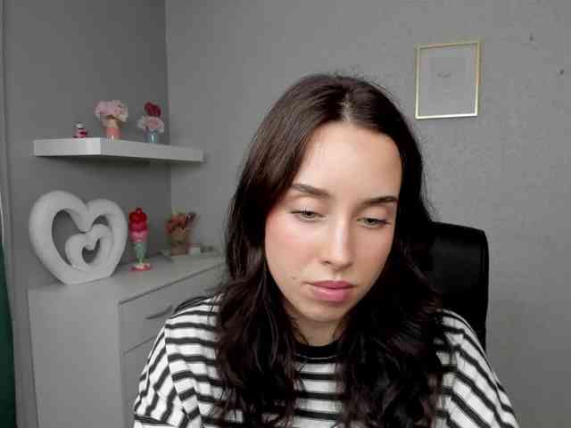 adeleLive webcam