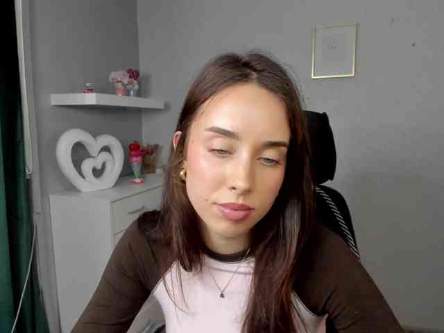 adeleLive webcam