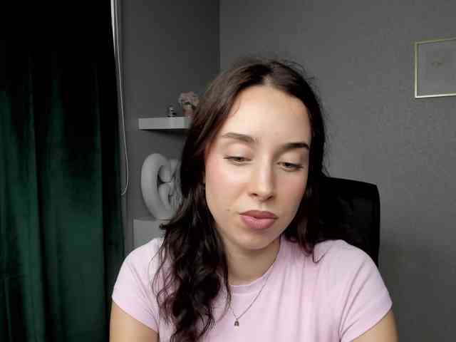 adeleLive webcam