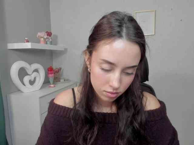 adeleLive webcam