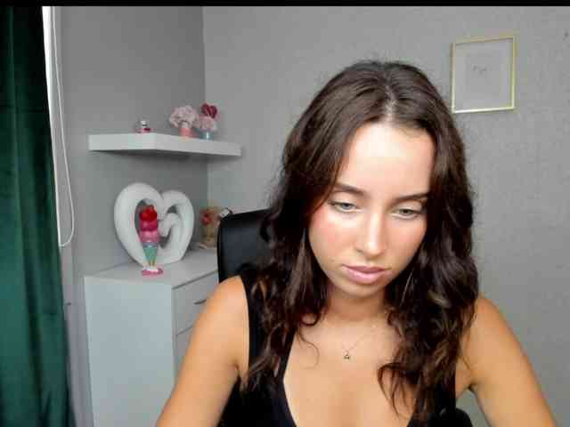 adeleLive Sex Cam Show