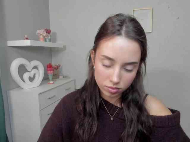 adeleLive webcam