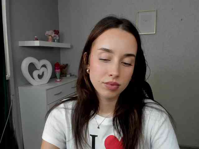 adeleLive webcam