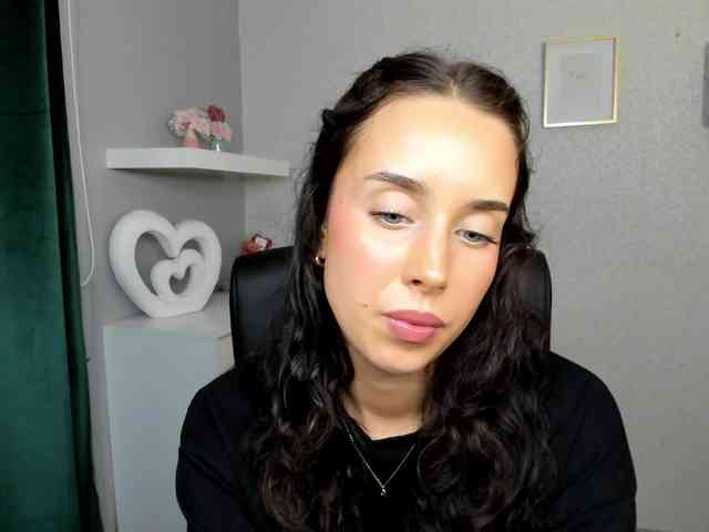 adeleLive webcam