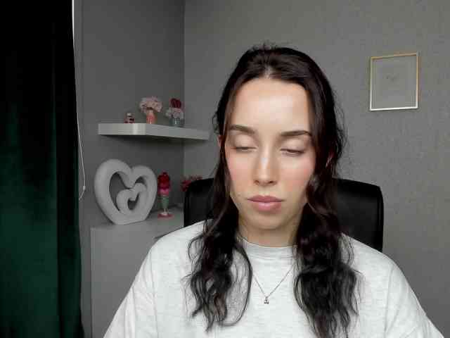 adeleLive webcam
