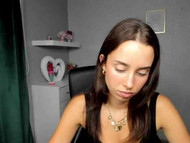 adeleLive webcam