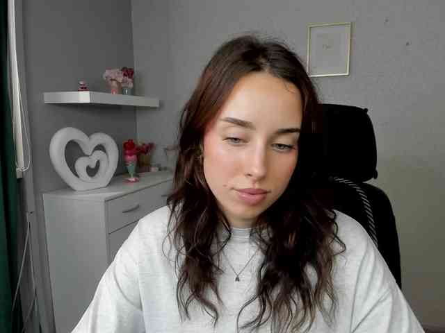 adeleLive webcam
