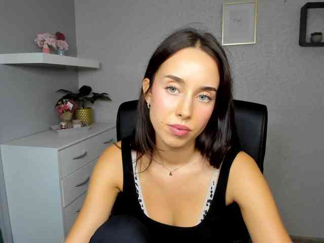 adeleLive webcam