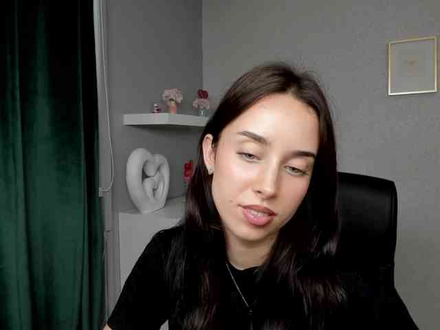 adeleLive webcam