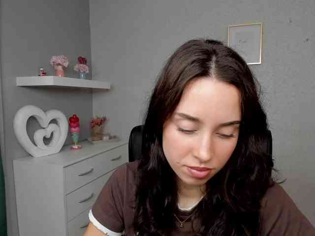 adeleLive webcam