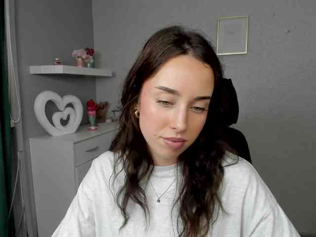 adeleLive webcam