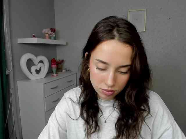 adeleLive webcam