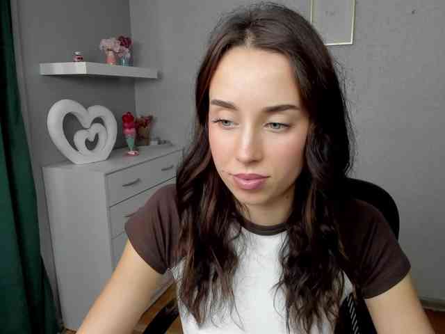 adeleLive webcam