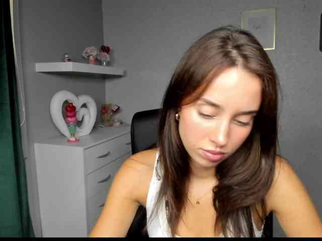 adeleLive webcam