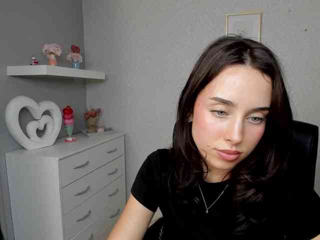 adeleLive webcam