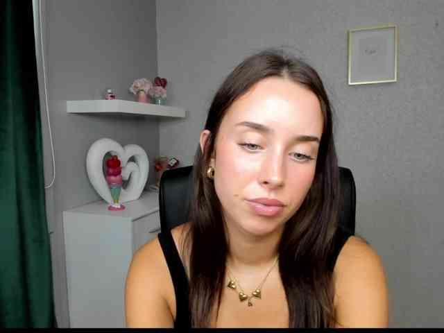 adeleLive webcam