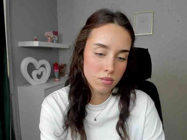 adeleLive webcam