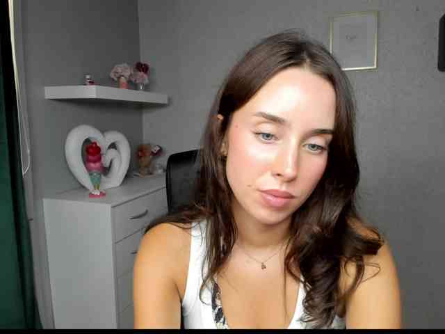 adeleLive webcam