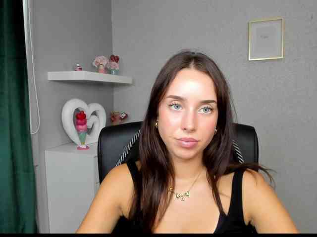 adeleLive webcam