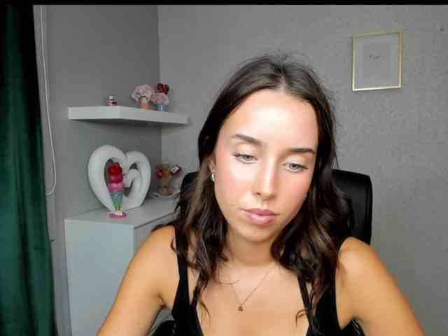adeleLive webcam