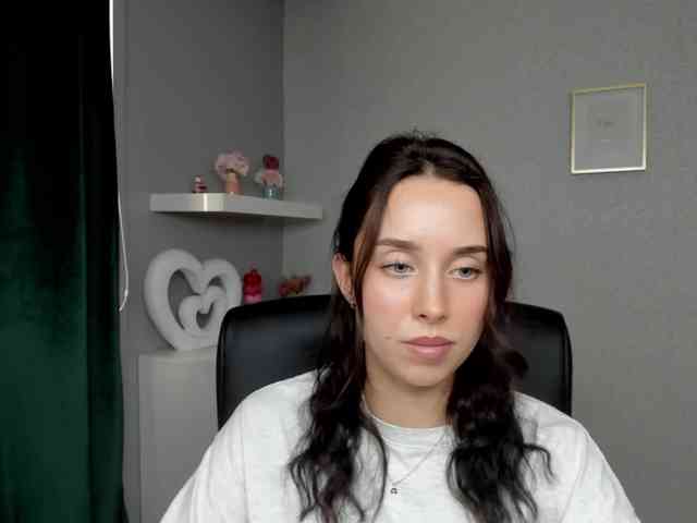 adeleLive webcam