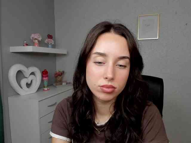 adeleLive webcam