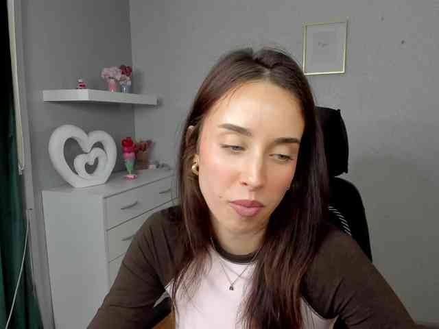 adeleLive webcam