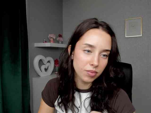 adeleLive webcam