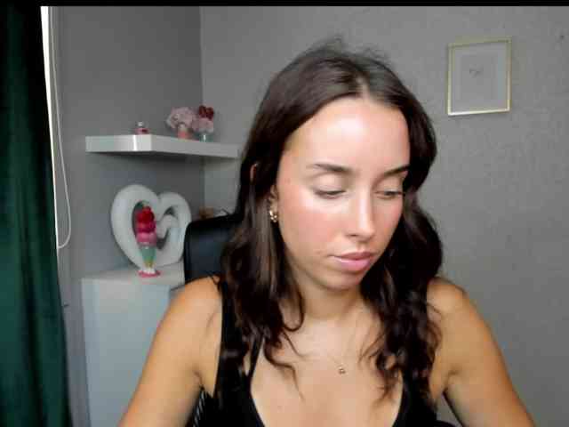 adeleLive webcam