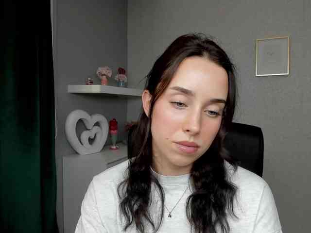adeleLive webcam