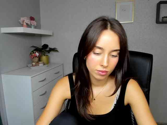 adeleLive webcam