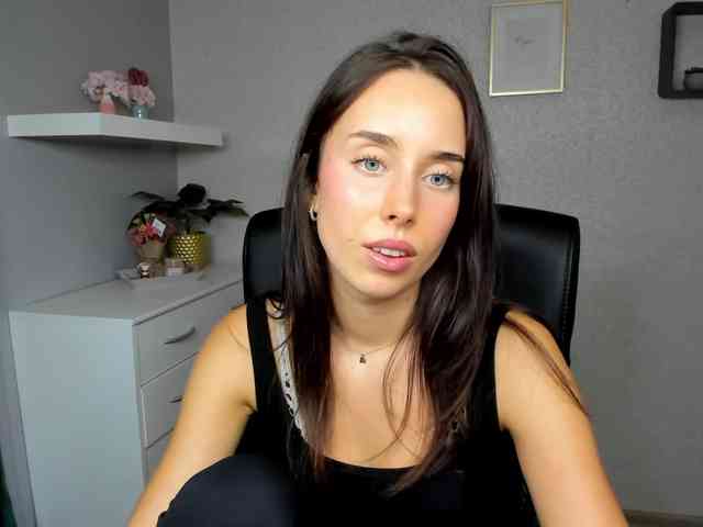 adeleLive webcam