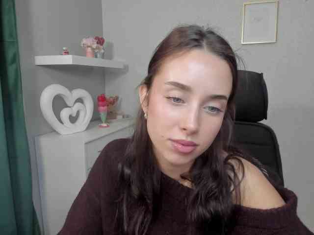 adeleLive webcam