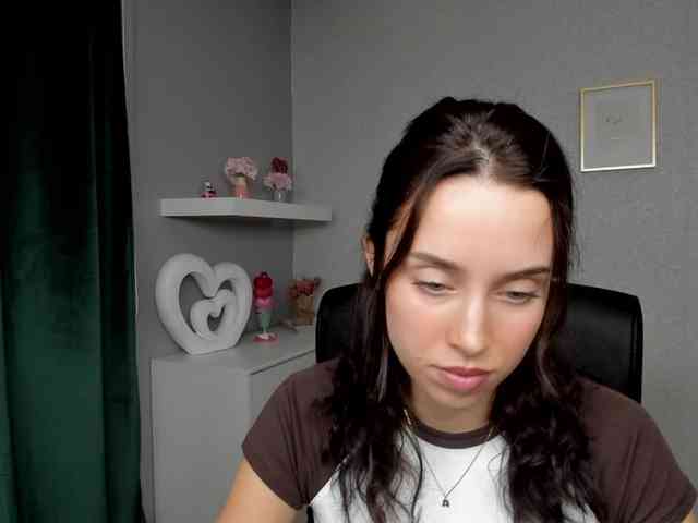 adeleLive webcam