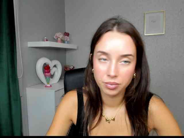 adeleLive webcam