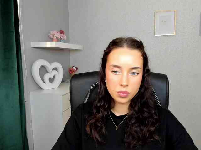 adeleLive webcam