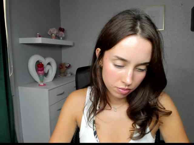 adeleLive webcam
