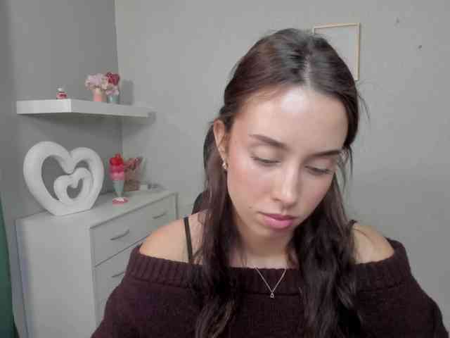 adeleLive webcam