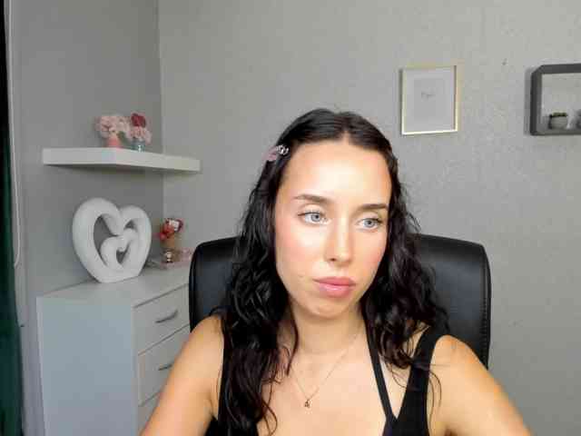 adeleLive webcam