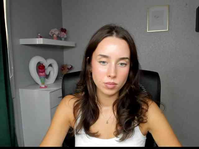adeleLive webcam