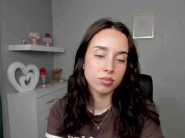 adeleLive webcam