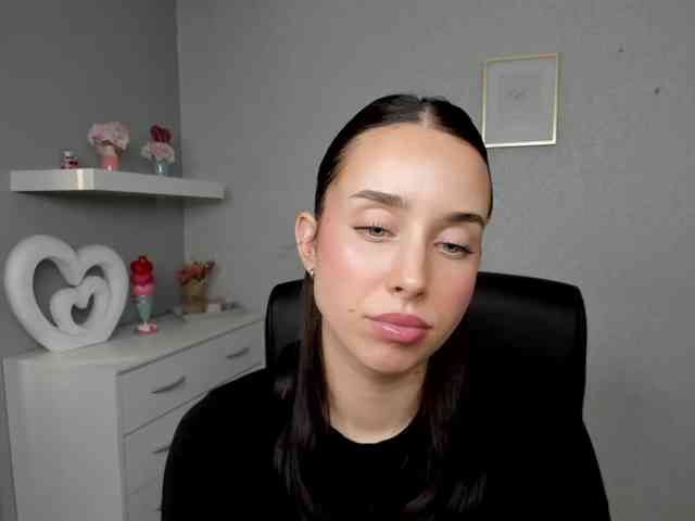 adeleLive webcam