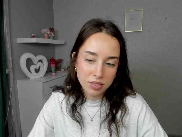 adeleLive webcam
