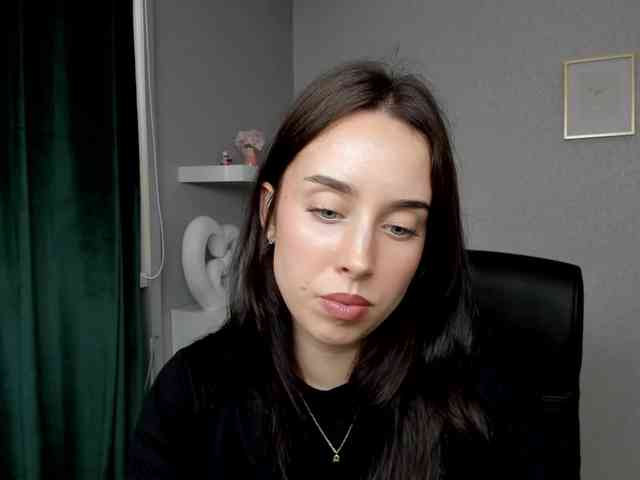 adeleLive webcam