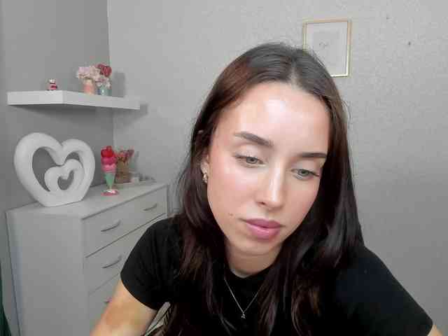 adeleLive webcam