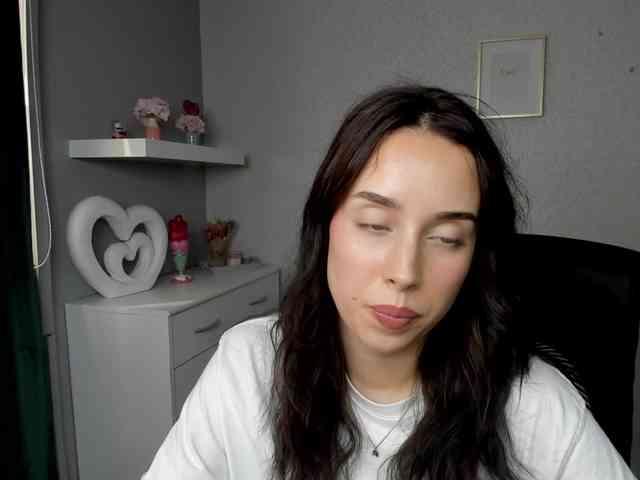 adeleLive webcam