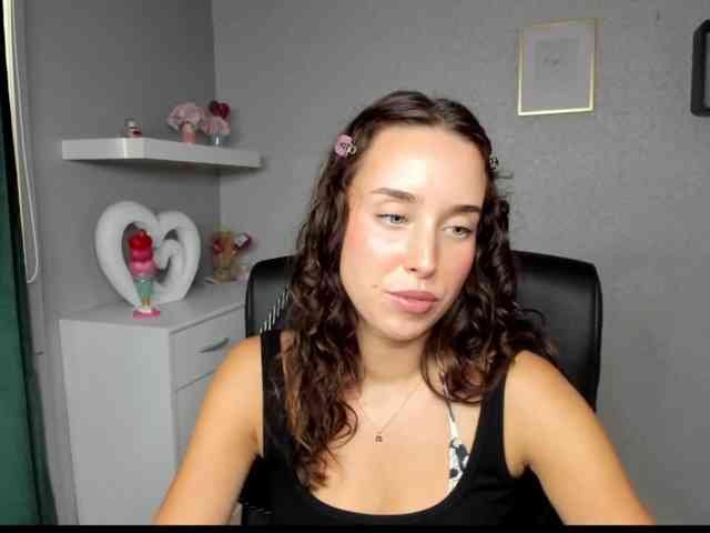 adeleLive webcam
