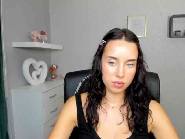 adeleLive Live Webcam on BongaCams