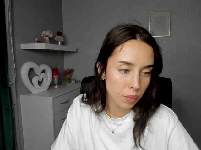 adeleLive webcam